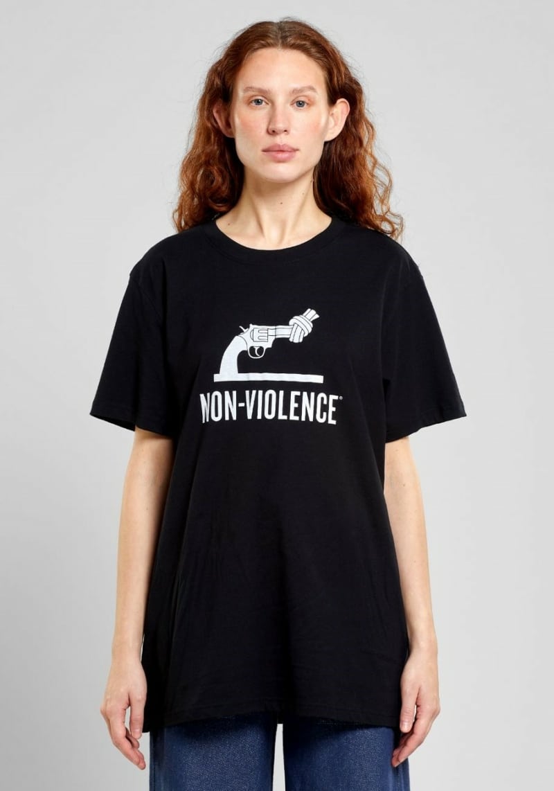 Knotted gun t-shirt by Dedicated brand